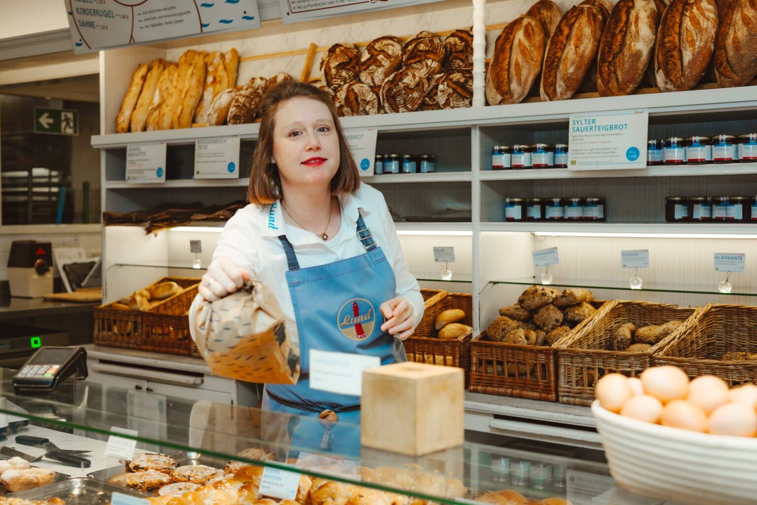 Verkauf an der Theke der Bäckerei Lund in Hörnum